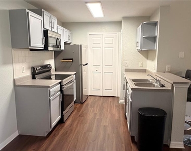 8849 Latrec Avenue - Photo Thumbnail 5