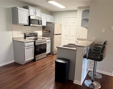 8849 Latrec Avenue - Photo Thumbnail 4