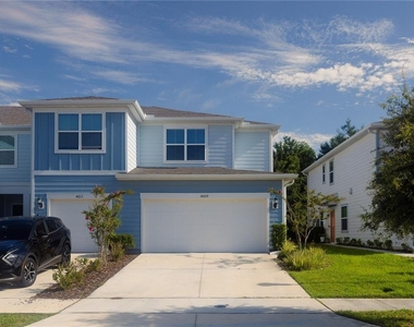 4609 Sparkling Shell Avenue - Photo Thumbnail 6
