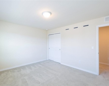 4609 Sparkling Shell Avenue - Photo Thumbnail 49