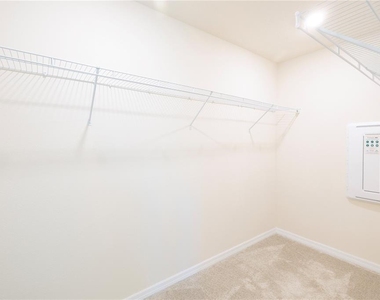 4609 Sparkling Shell Avenue - Photo Thumbnail 56