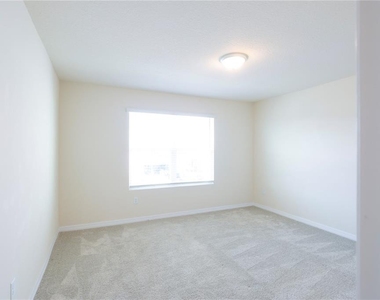 4609 Sparkling Shell Avenue - Photo Thumbnail 48