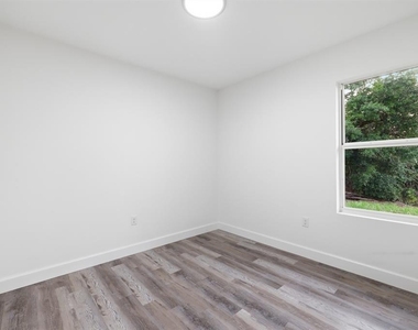 9275 Anita Avenue - Photo Thumbnail 8