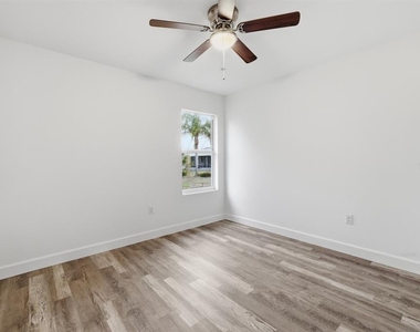 9275 Anita Avenue - Photo Thumbnail 13