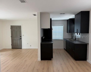 1407 Park Lake Street - Photo Thumbnail 1