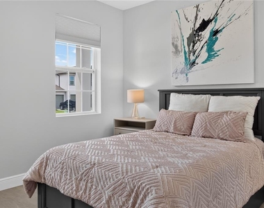 2254 Lost Horizon Way - Photo Thumbnail 16
