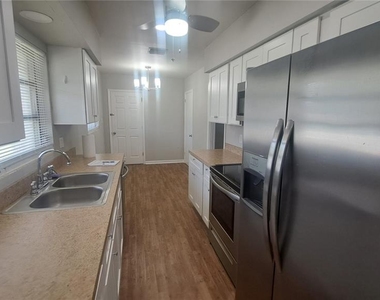 5329 Satel Drive - Photo Thumbnail 3
