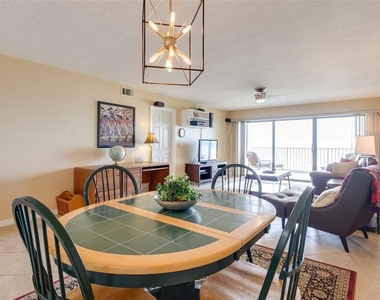 555 Harrison Avenue - Photo Thumbnail 4