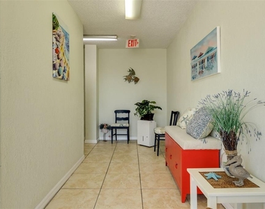 555 Harrison Avenue - Photo Thumbnail 27