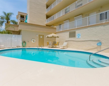 555 Harrison Avenue - Photo Thumbnail 19