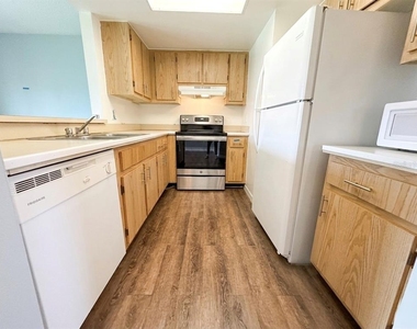 1054 Mollie Lane - Photo Thumbnail 2