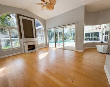 63 Bay Lake Drive - Photo Thumbnail 7