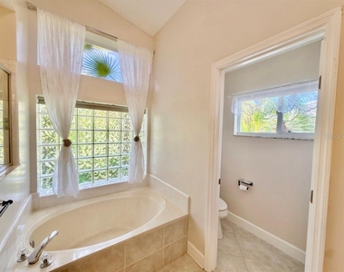 63 Bay Lake Drive - Photo Thumbnail 13