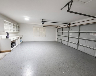 63 Bay Lake Drive - Photo Thumbnail 24