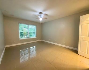 3420 Greenwich Village Boulevard - Photo Thumbnail 23