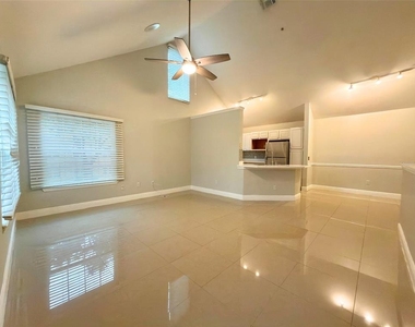 3420 Greenwich Village Boulevard - Photo Thumbnail 12
