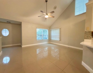 3420 Greenwich Village Boulevard - Photo Thumbnail 6