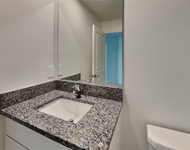 9207 Bonita Mar Drive - Photo Thumbnail 12