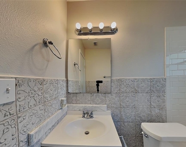 2709 Manor Hill Drive - Photo Thumbnail 13