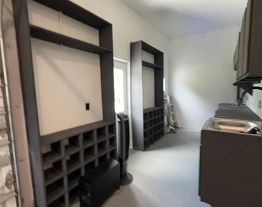 8131 Vineland Oaks Boulevard - Photo Thumbnail 21