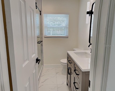 270 W Pineloch Avenue - Photo Thumbnail 7