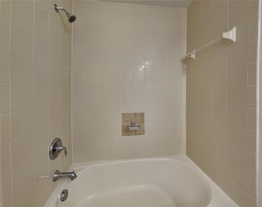 2140 Rookery Lane - Photo Thumbnail 14