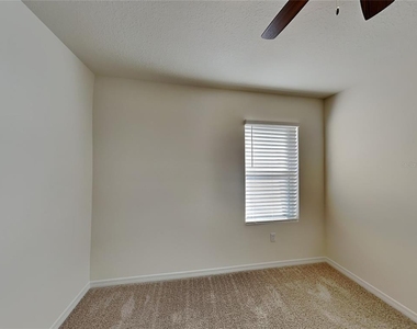 1004 Brooklet Drive - Photo Thumbnail 9
