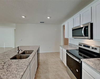 1004 Brooklet Drive - Photo Thumbnail 4