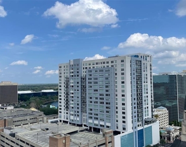 155 S Court Avenue - Photo Thumbnail 17