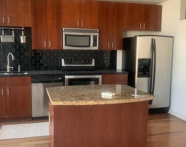 155 S Court Avenue - Photo Thumbnail 6