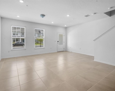 11390 Nona Sound Street - Photo Thumbnail 7