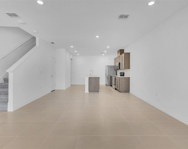 11390 Nona Sound Street - Photo Thumbnail 4