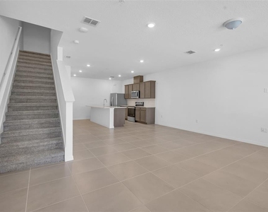 11390 Nona Sound Street - Photo Thumbnail 3