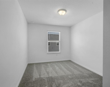 11390 Nona Sound Street - Photo Thumbnail 13