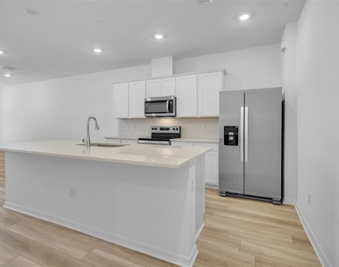 11398 Nona Sound Street - Photo Thumbnail 14