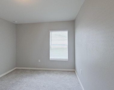 9141 Aegean Circle - Photo Thumbnail 7