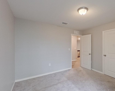 9141 Aegean Circle - Photo Thumbnail 9