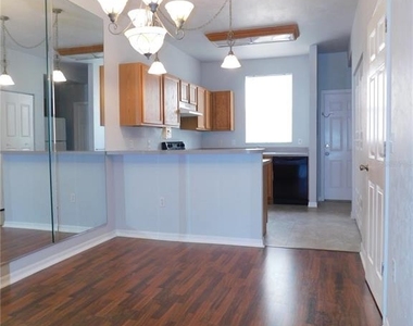 3920 Sw 20th Avenue - Photo Thumbnail 4