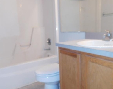 3920 Sw 20th Avenue - Photo Thumbnail 12