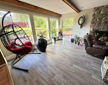 8435 Nw 6th Avenue - Photo Thumbnail 6