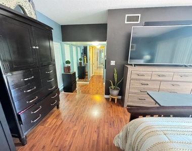 8435 Nw 6th Avenue - Photo Thumbnail 8