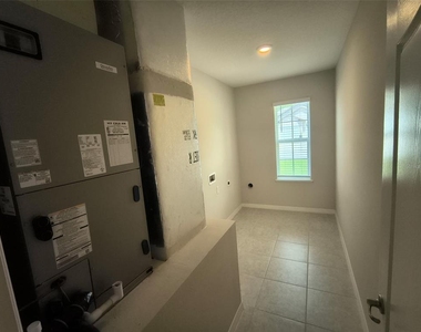 45 Wellwood Lane - Photo Thumbnail 14
