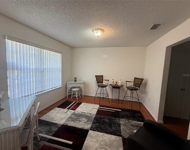 4 Ballard Lane - Photo Thumbnail 6