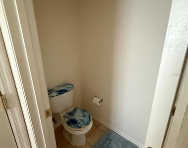 4 Ballard Lane - Photo Thumbnail 19