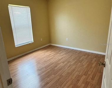 15 Prattwood Lane - Photo Thumbnail 4