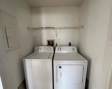 24540 Harborview Road - Photo Thumbnail 12