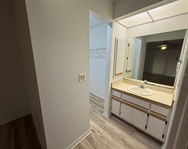 24540 Harborview Road - Photo Thumbnail 9