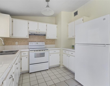 22312 Lasalle Road - Photo Thumbnail 11