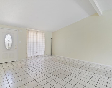 22312 Lasalle Road - Photo Thumbnail 8