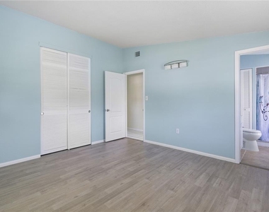 22312 Lasalle Road - Photo Thumbnail 18